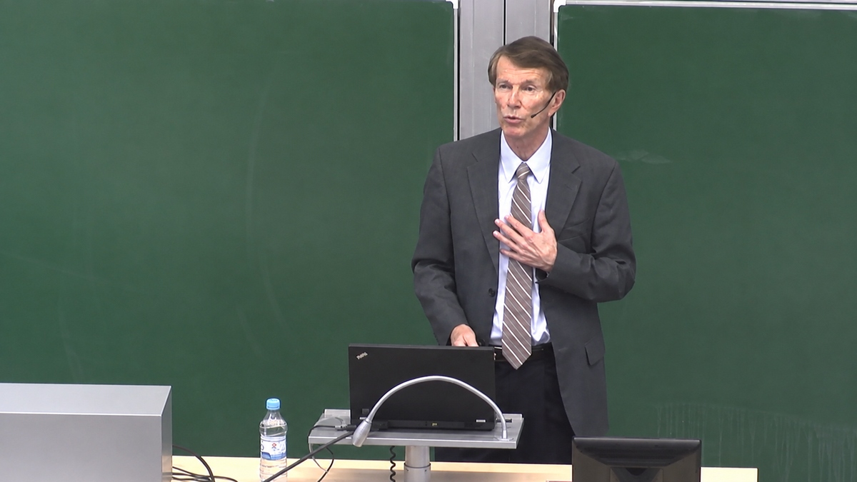 Ralph Keeney lecturing at the University of Bayreuth